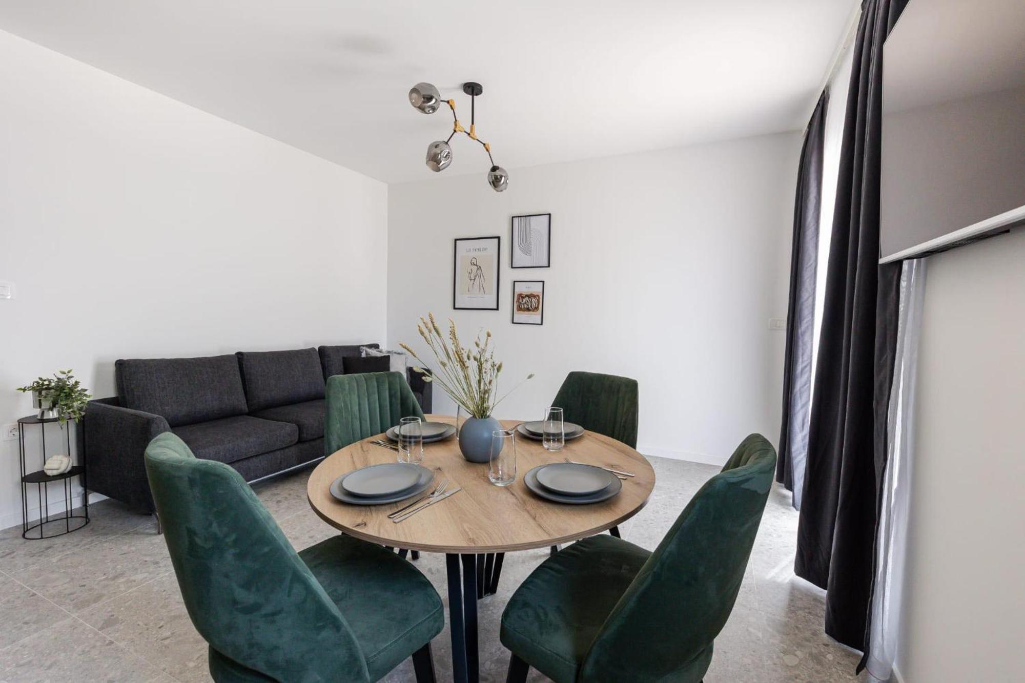 Apartments Antico โตรกีร์ ภายนอก รูปภาพ
