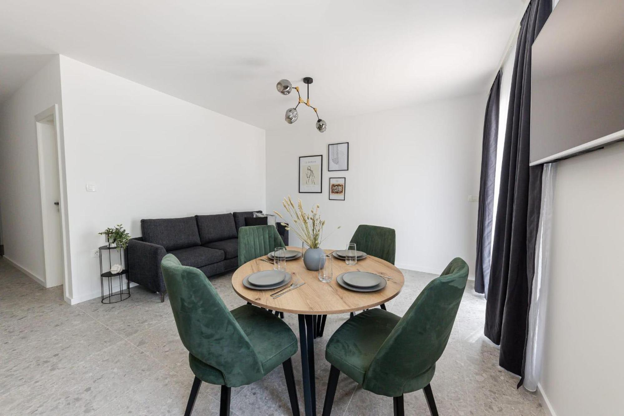 Apartments Antico โตรกีร์ ภายนอก รูปภาพ